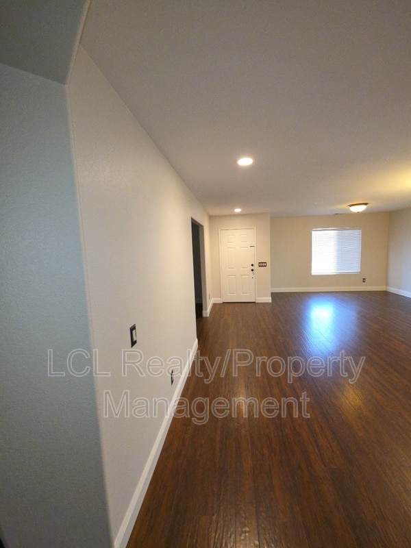 Building Photo - 25025 Clover Creek Ln