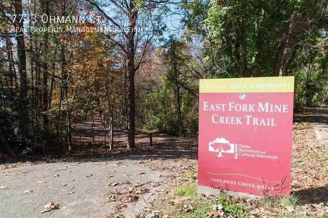 Building Photo - 7733 Ohmann Ct