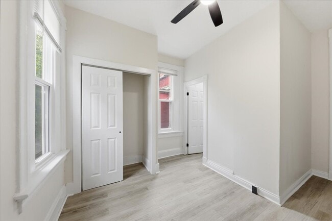 Building Photo - 2502 Halstead St