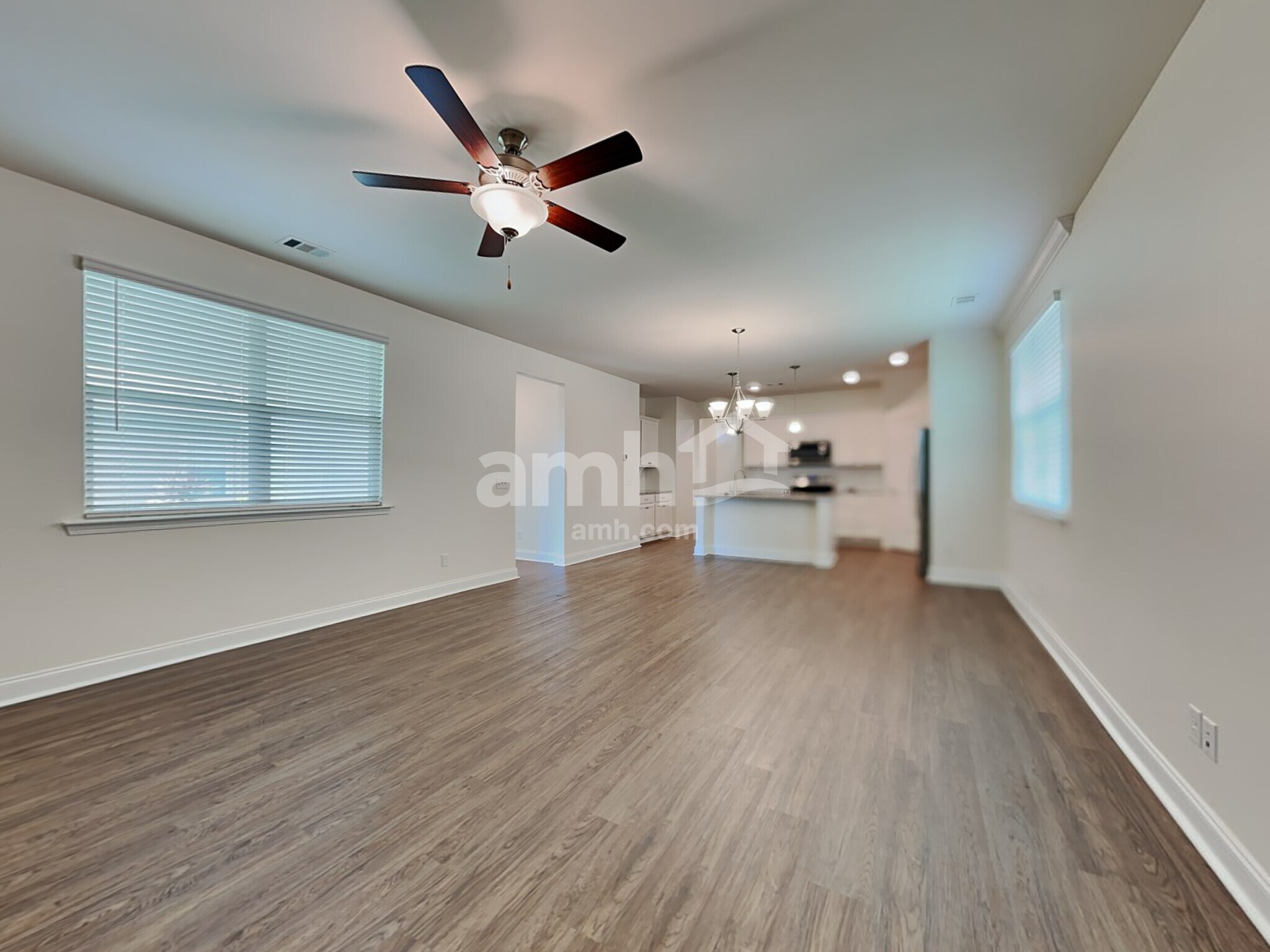 Building Photo - 307 Dogwood Cir