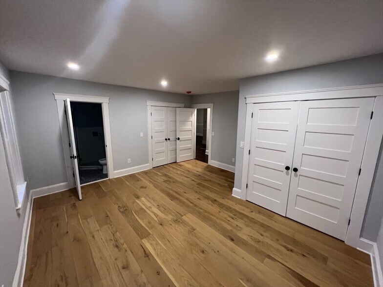 Building Photo - 79 Robert St