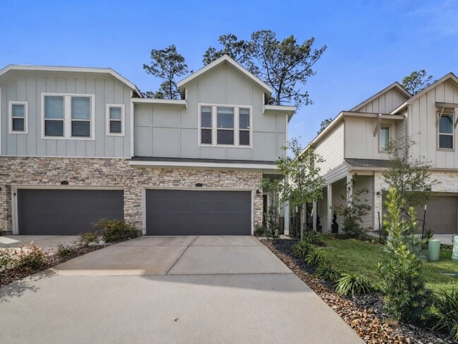 Building Photo - 674 Royal Arch Dr