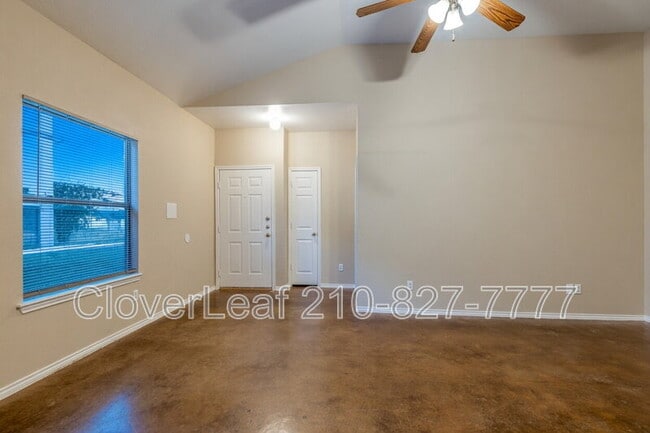 Building Photo - 5718 Golf Heights