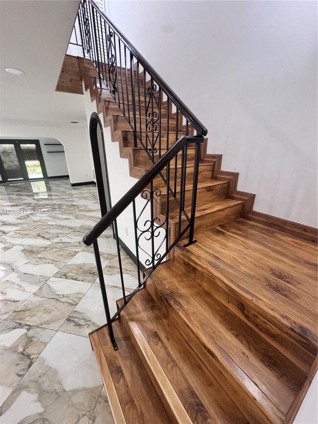 Building Photo - 3994 Estepona Ave