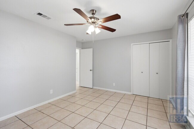 Building Photo - 8912 Hunters Trace