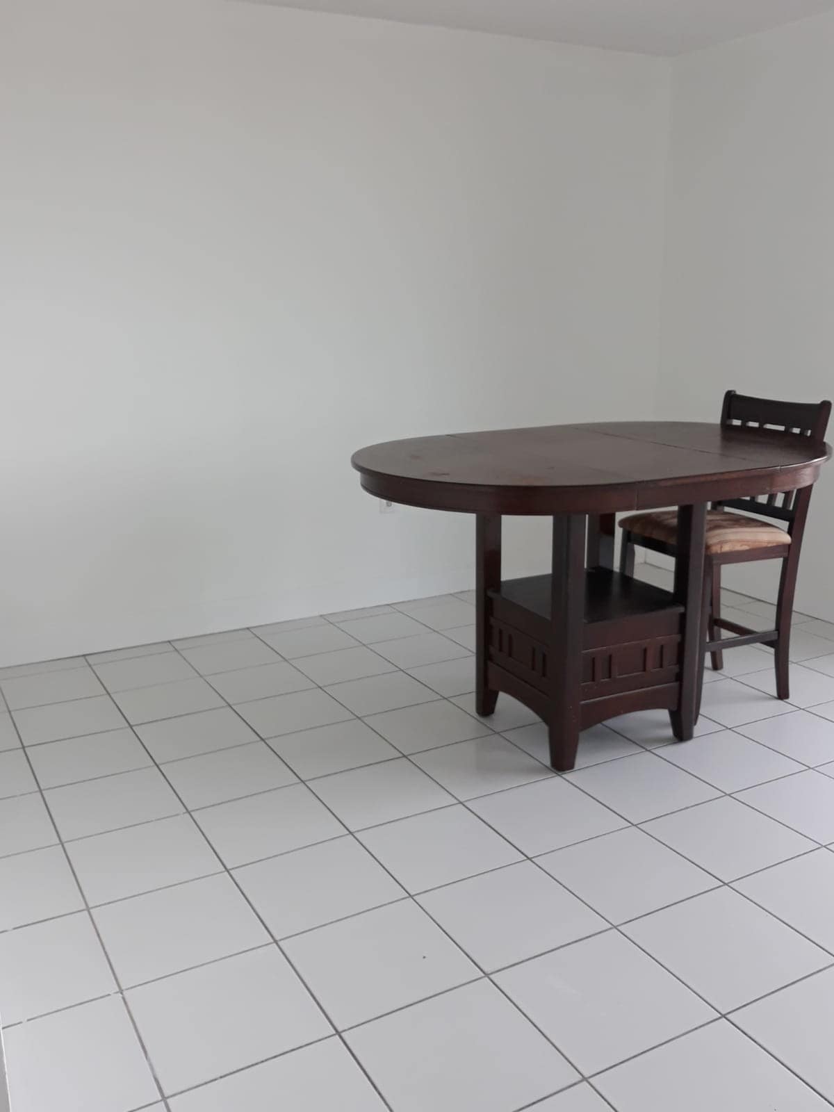 Living room - 16751 NE 9th Ave