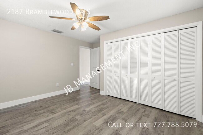 Building Photo - 2187 Bramblewood Dr S