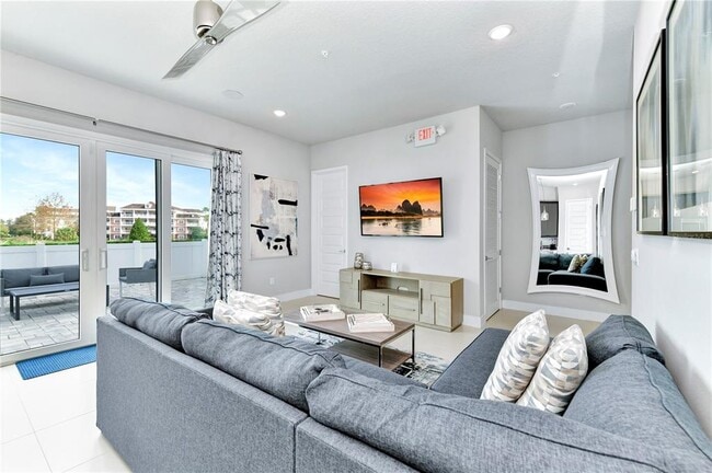 Building Photo - 7740 Sandy Ridge Dr