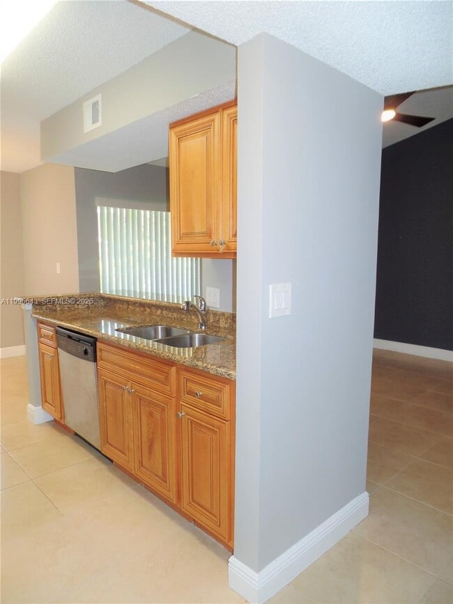 Building Photo - 5740 Rock Island Rd