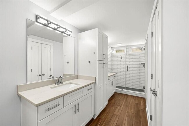 Building Photo - 3476 Alison Dr