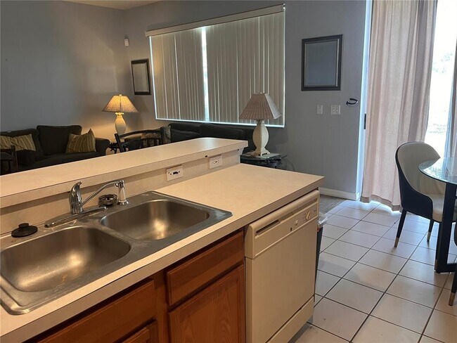 Building Photo - 217 Sand Ridge Dr