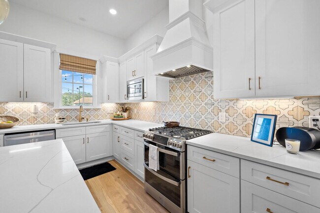 Building Photo - 1411 Courtside Dr