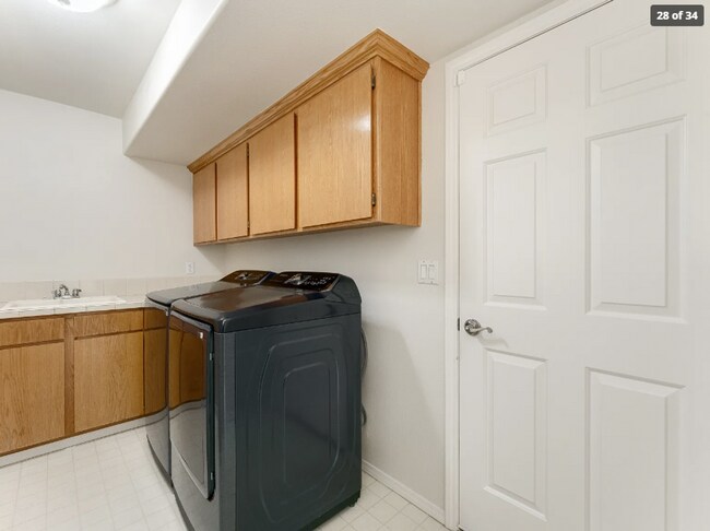Building Photo - 320 NW 163rd Pl