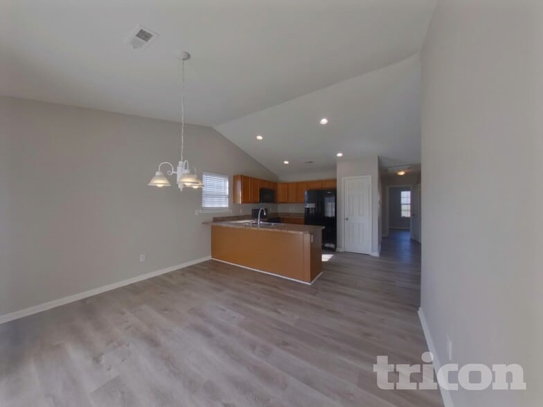 Building Photo - 427 Lynnell Way