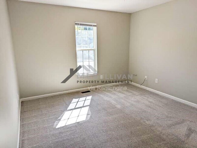 Building Photo - 200 Belle Ct