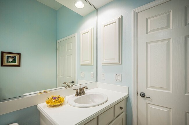 Building Photo - 956 Scherer Way
