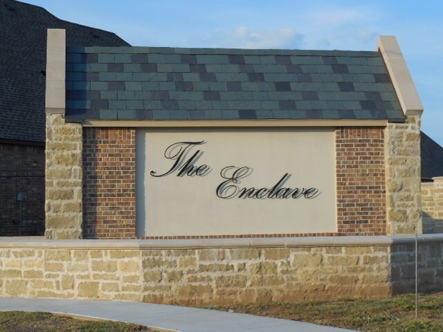 Building Photo - Beautiful Two Bedroom, Two Bathroom Home w/ Study for lease at The Enclave in NW Norman!!