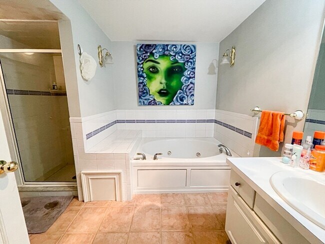 Building Photo - 57 Dwight St