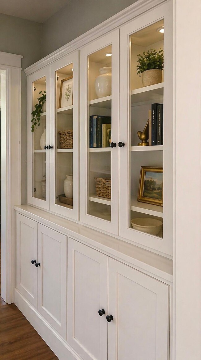 Building Photo - 1336 Winton Ave