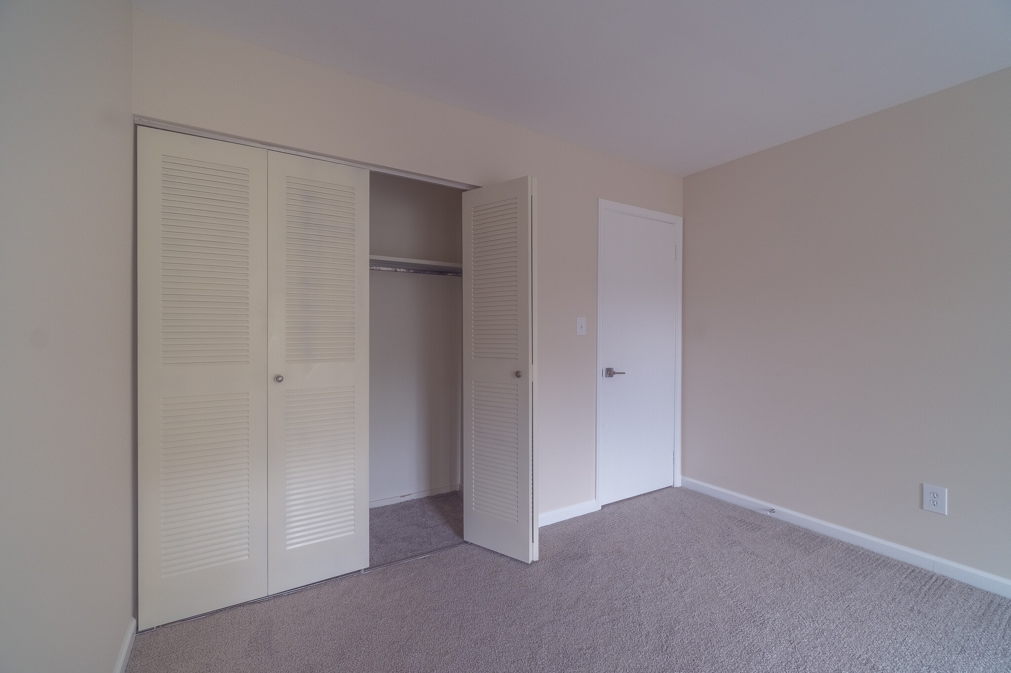 Building Photo - 9416 Penshurst Ct