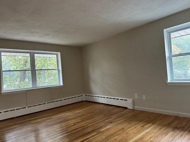 Building Photo - 79 Wyman St