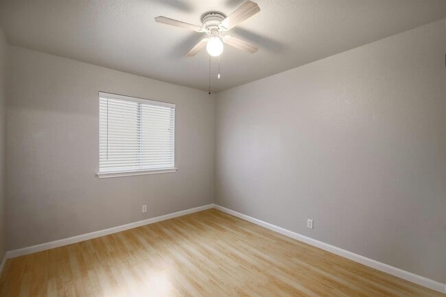 Building Photo - 8412 Fall Meadow Ln
