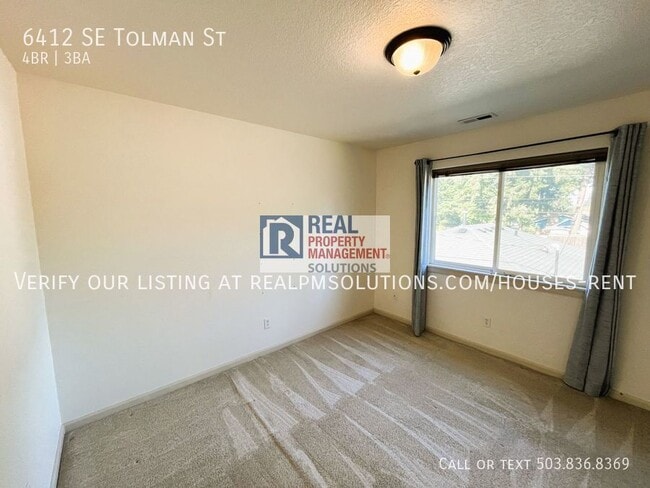 Building Photo - 6412 SE Tolman St