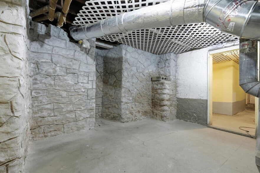 Building Photo - 514 5th Ave SE