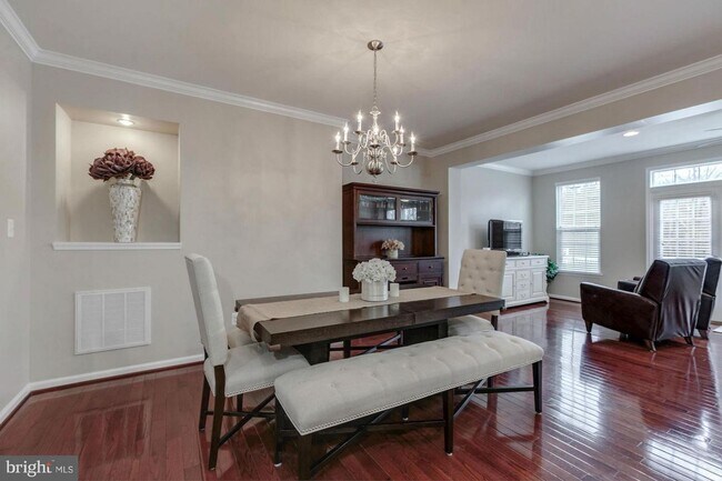 Building Photo - 22941 Chinkapin Oak Terrace