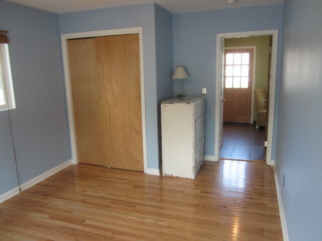 Building Photo - 3 Bed 2 Bath Martin Acres Home With Large Backyard & Flatiron Views!
