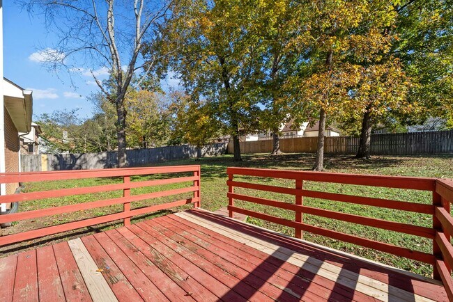 Building Photo - 3 Bedroom Home In Meadowbrook Subdivision ...