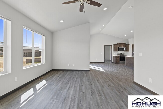 Building Photo - 1708 Patriot Wy