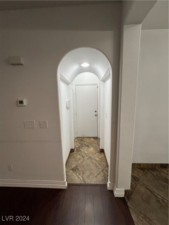 Building Photo - 9136 Wine Cellar Ave