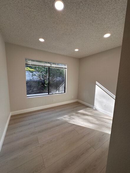 Bedroom B - 4300 Via Marisol