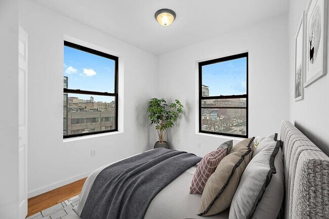 Building Photo - 101 Delancey St