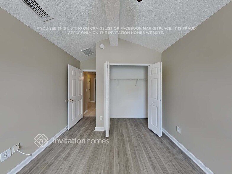 Building Photo - 14305 Sea Eagle Dr