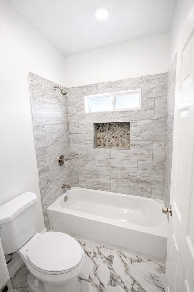 Building Photo - 115 Via Finlandia