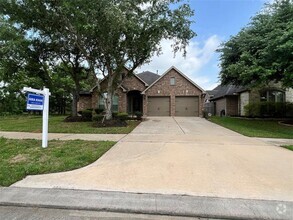Building Photo - 6022 Silver Thistle Ln