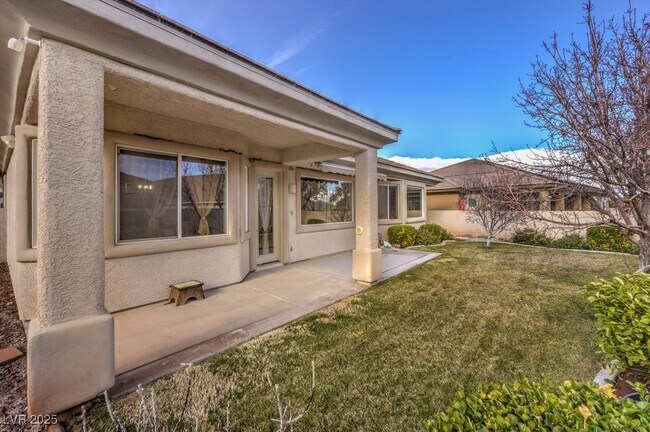 Building Photo - 10575 Regal Stallion Ave