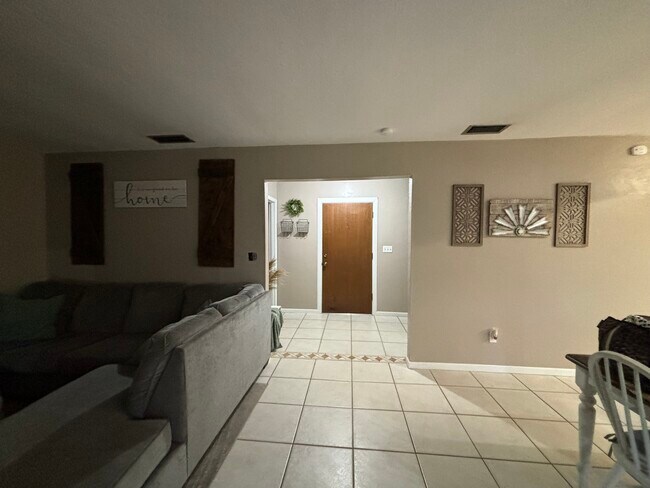 Building Photo - 11070 NW 60th Dr
