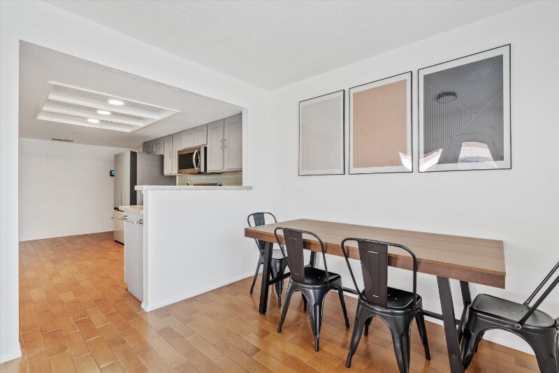 Building Photo - 9632 N 58th Ln