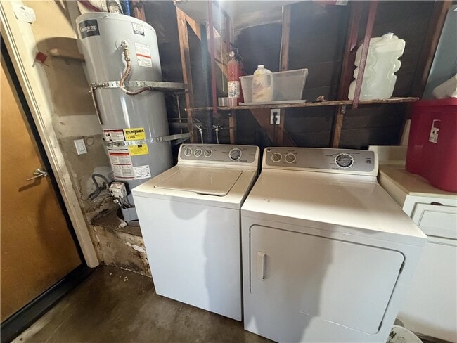 Building Photo - 115 Rosemary Dr