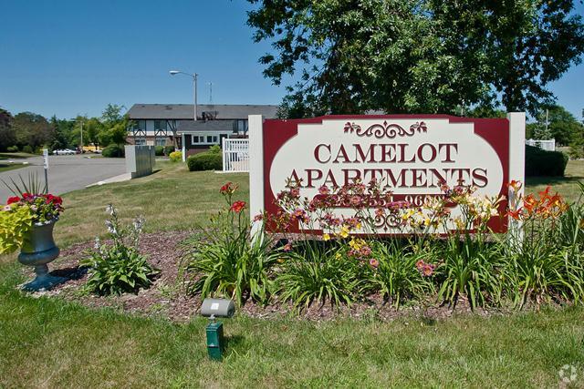 Entrance - Camelot Apartments