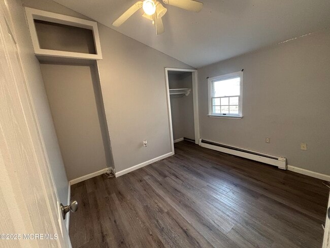 Building Photo - 1005 Beach Blvd