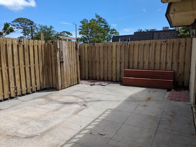 Building Photo - 1674 Forest Lakes Cir