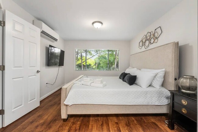 Building Photo - 92-1495 Aliinui Drive