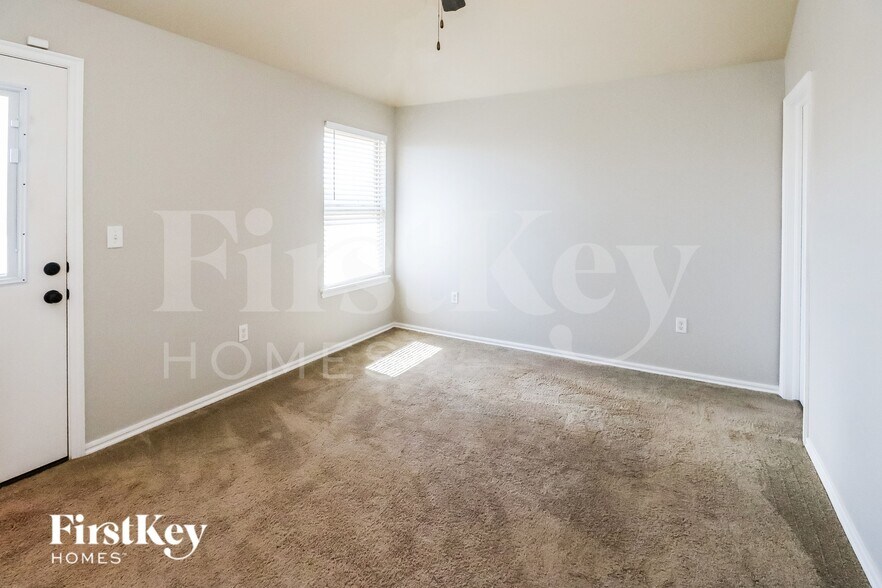 Building Photo - 9100 SW 46th St