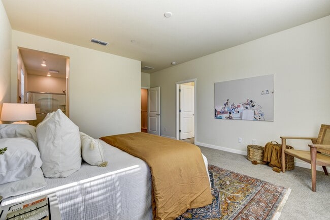 Building Photo - 3525 Sparrow Ct