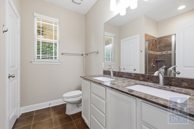 Building Photo - 4906 Madrid Dr