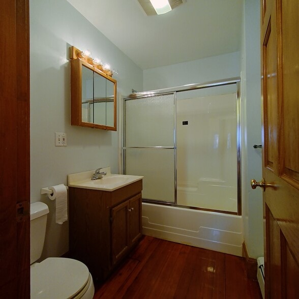 Building Photo - 376 Grove St